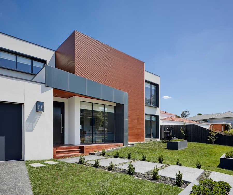 Façade en bois entretenue par Hydrolys